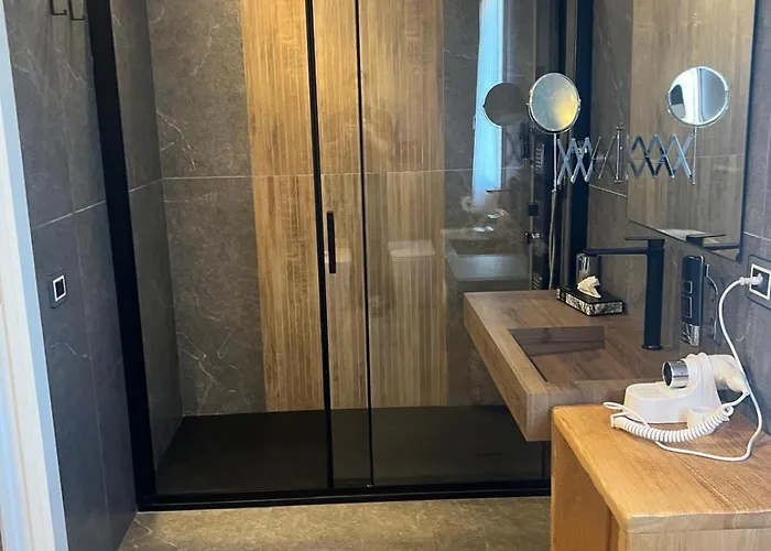 Zita Hotel 3*