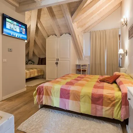 Zita Hotel 3*