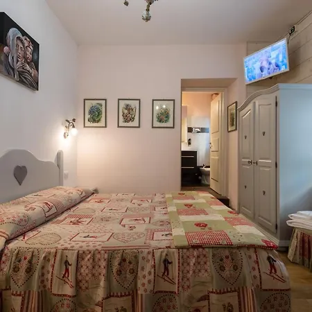 Zita Hotel 3*